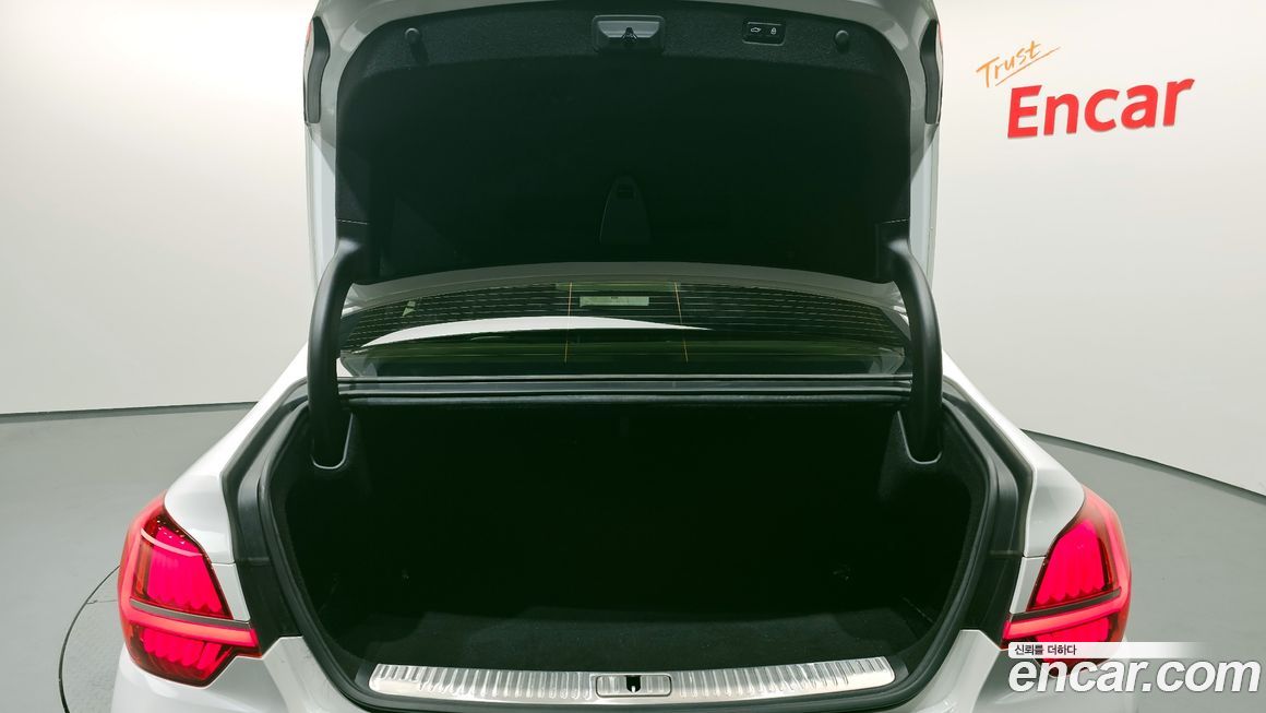 Kia K9 2022