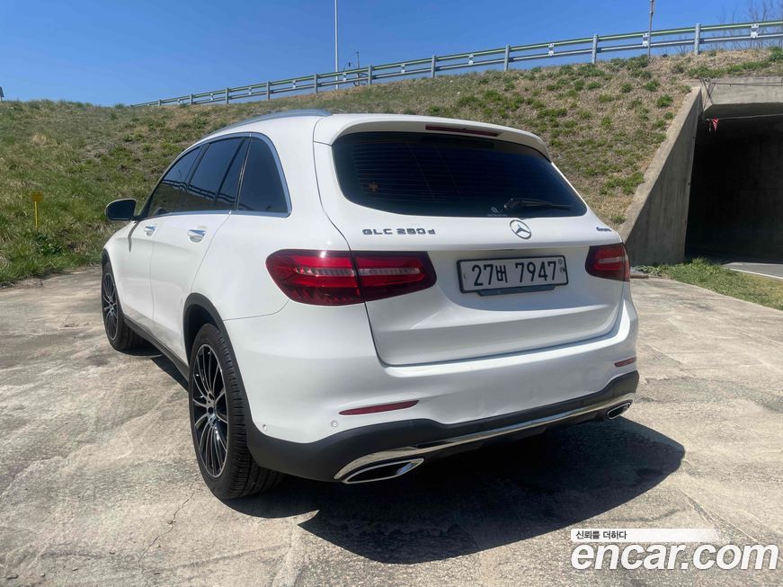 Mercedes-Benz GLC-Class 2018
