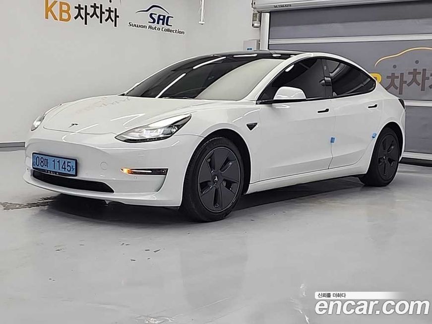 Tesla Model 3 2022