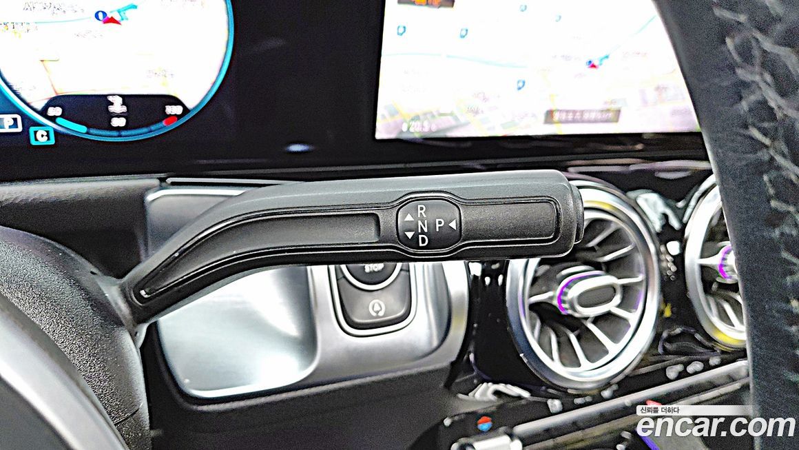 Mercedes-Benz GLB-Class 2021