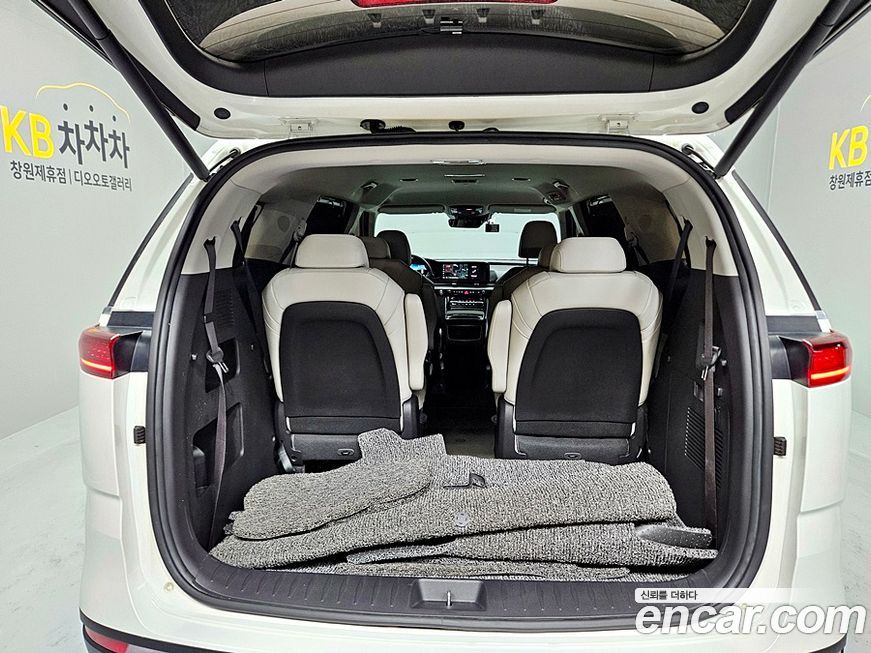 Kia Canival 2021
