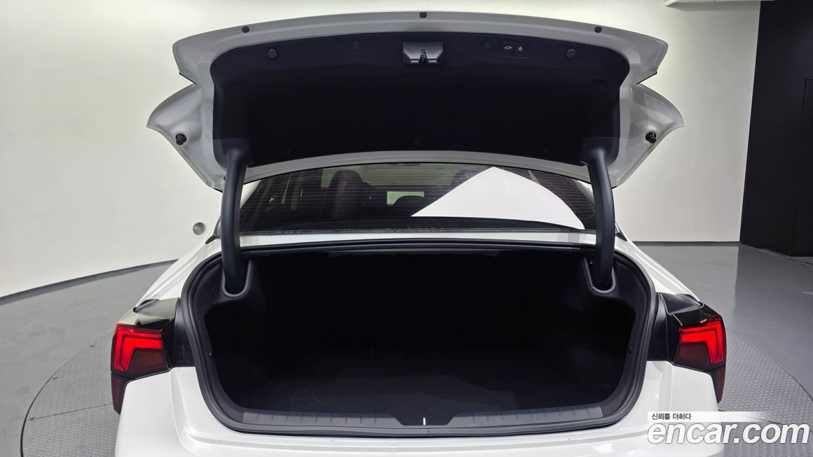 Kia K5 2025