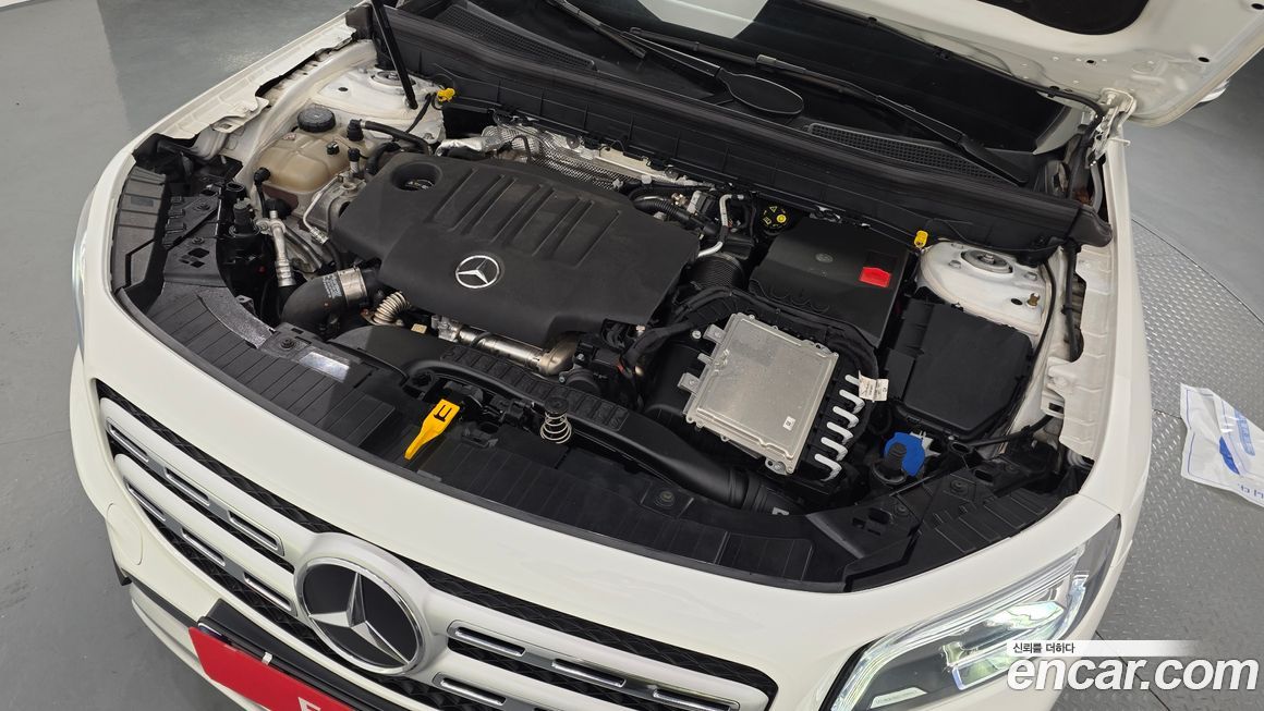 Mercedes-Benz GLB-Class 2021