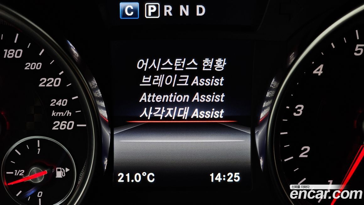 Mercedes-Benz SLC-Class 2019