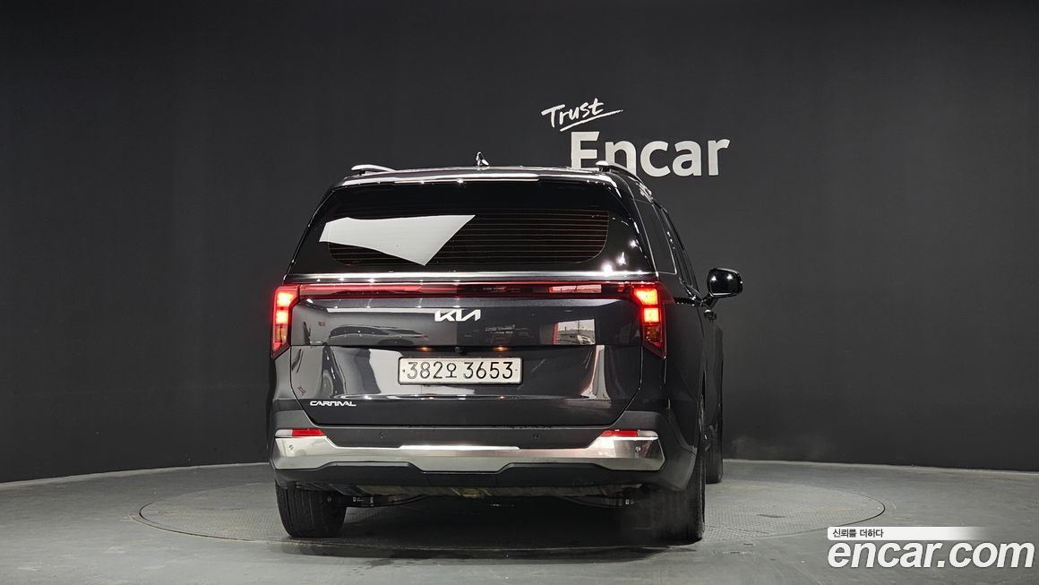 Kia Canival 2025