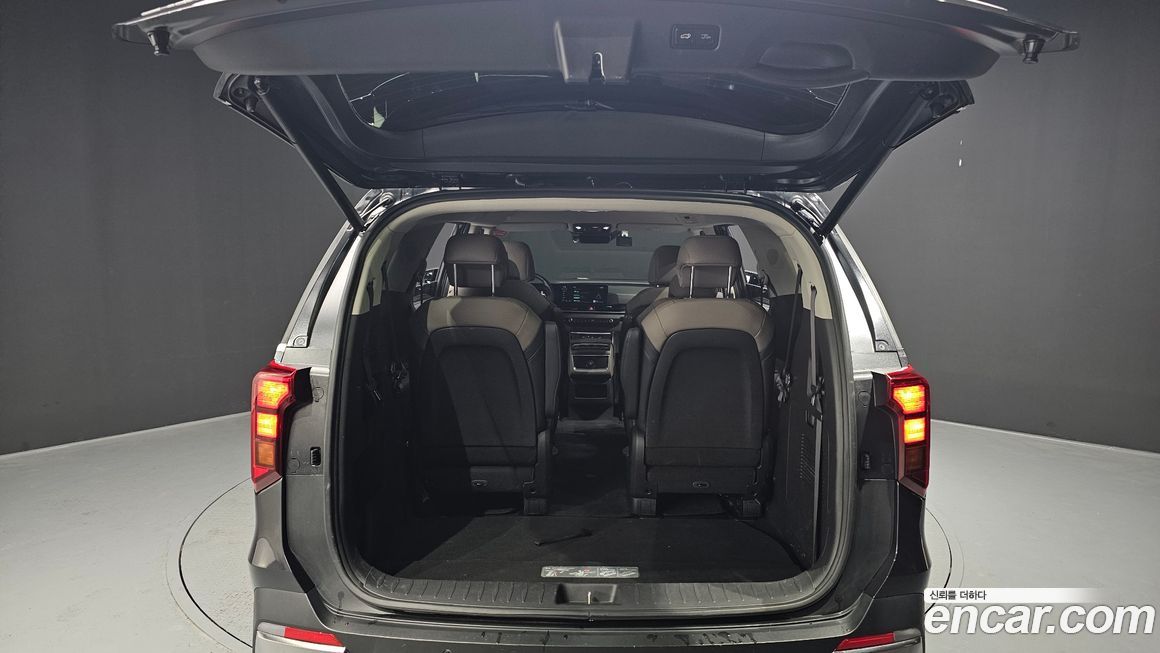 Kia Canival 2025