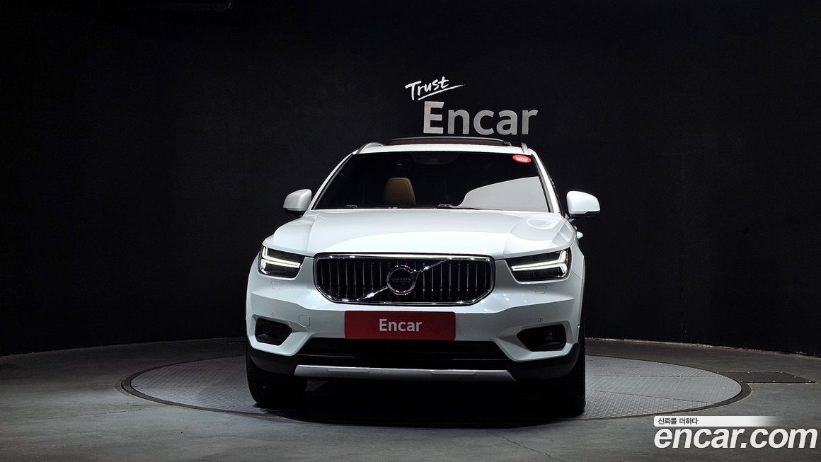 Volvo XC40 2021