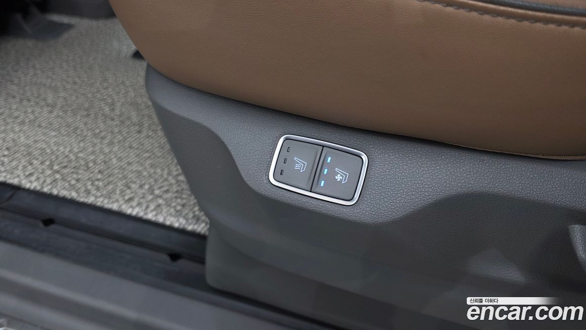 Hyundai Staria 2023