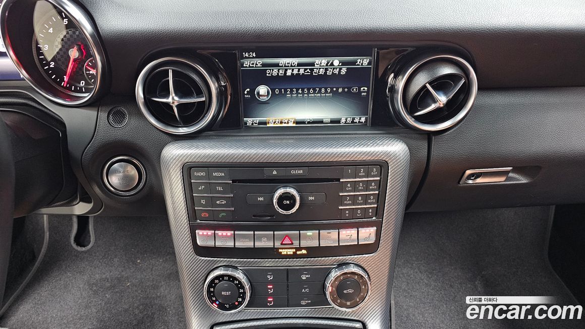 Mercedes-Benz SLC-Class 2019