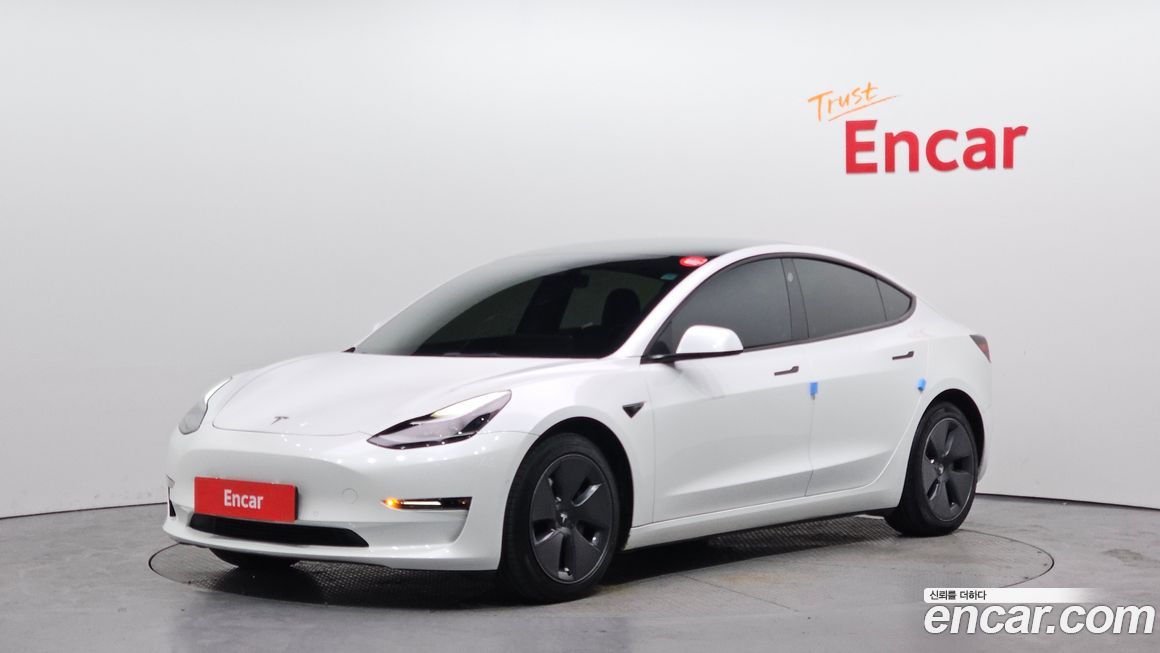 Tesla Model 3 2022