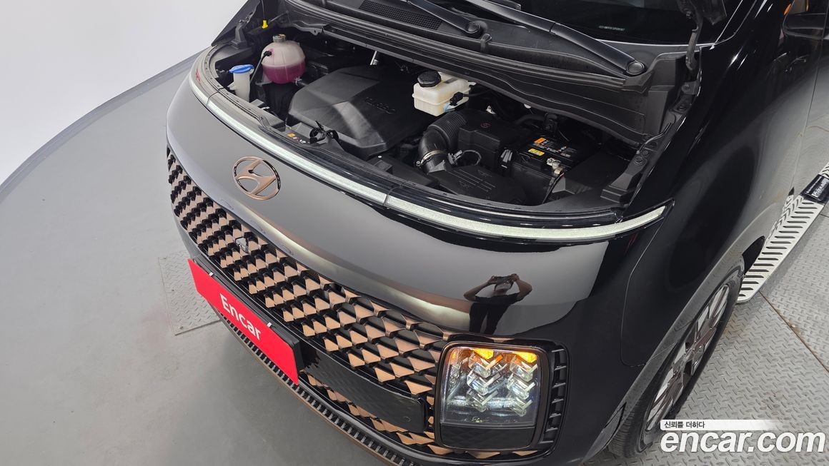 Hyundai Staria 2023