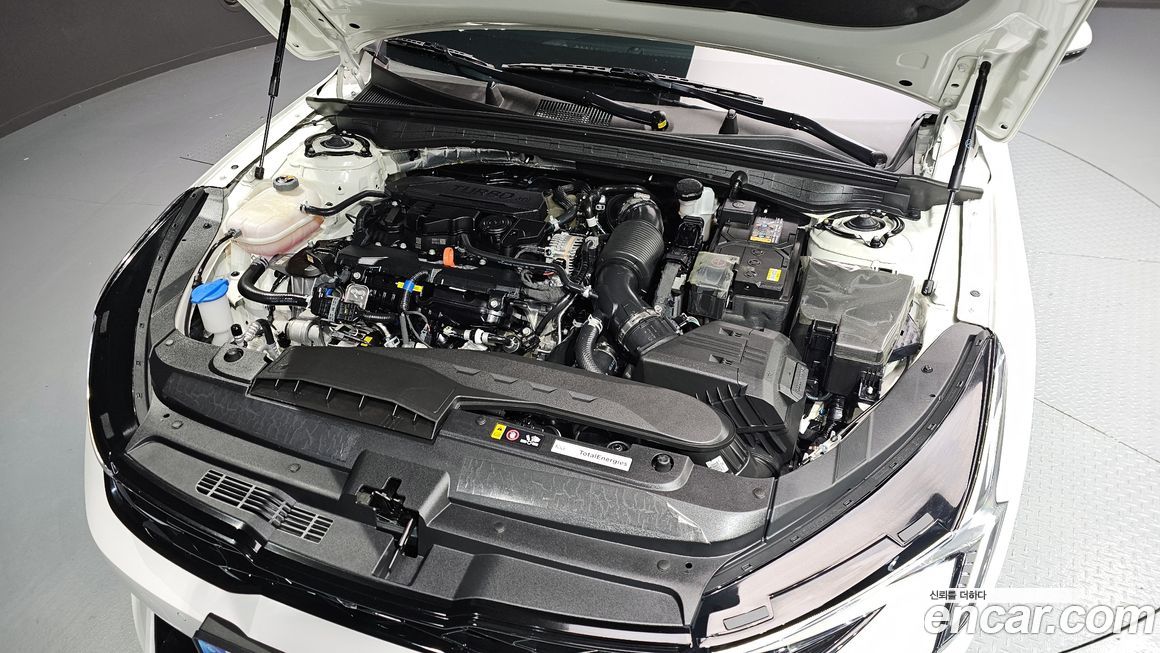 Kia K5 2025