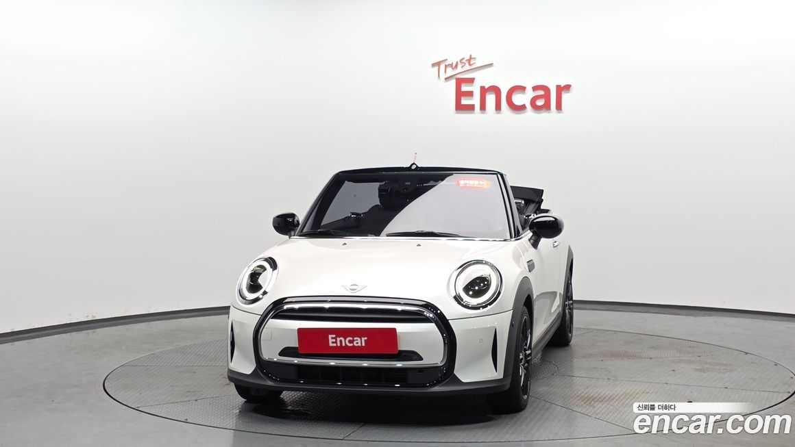 Mini Cooper Convertible 2024