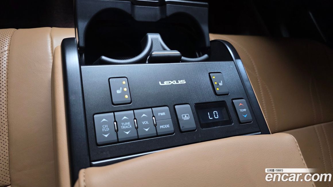 Lexus ES 2021