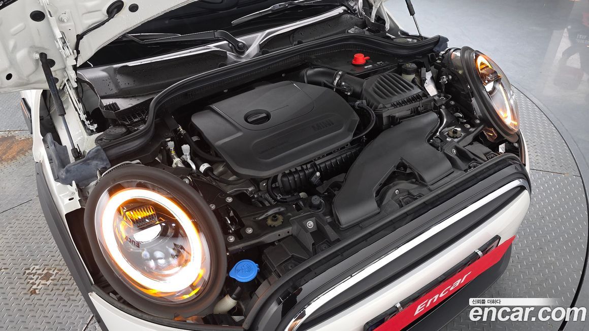 Mini Cooper Convertible 2024