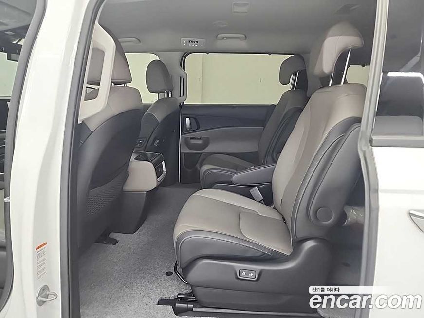 Kia Canival 2025