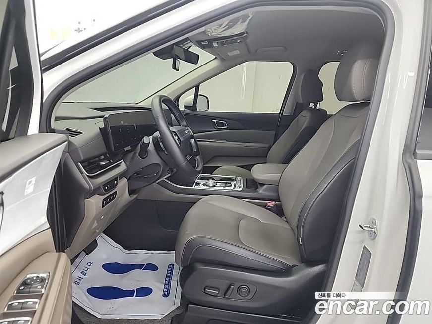 Kia Canival 2025