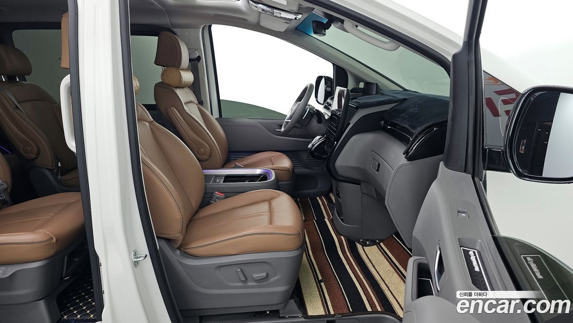 Hyundai Staria 2022