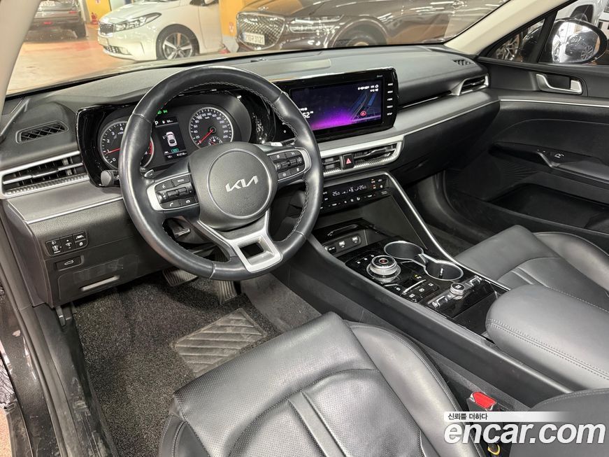 Kia K5 2023