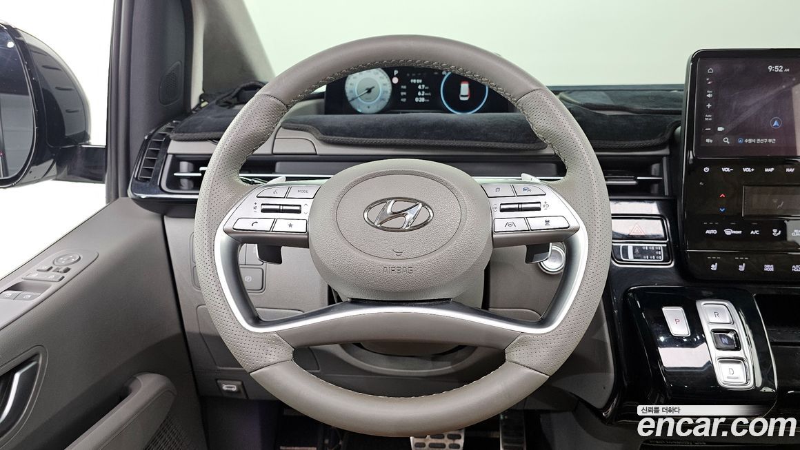 Hyundai Staria 2022