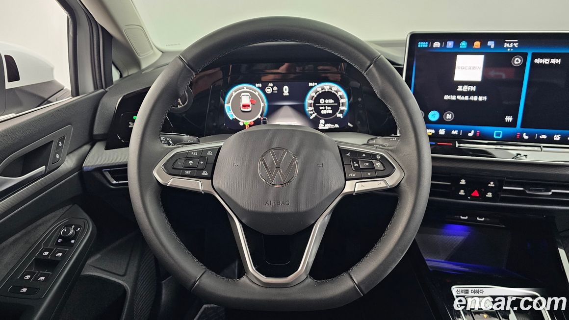 Volkswagen Golf 2025