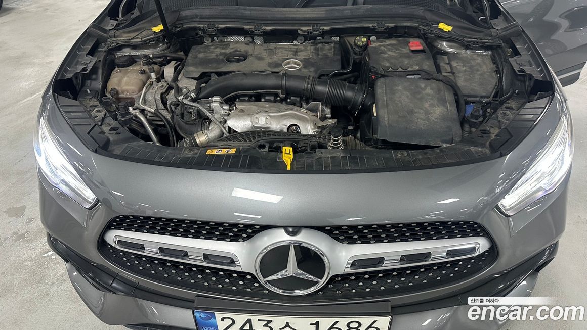 Mercedes-Benz GLA-Class 2021