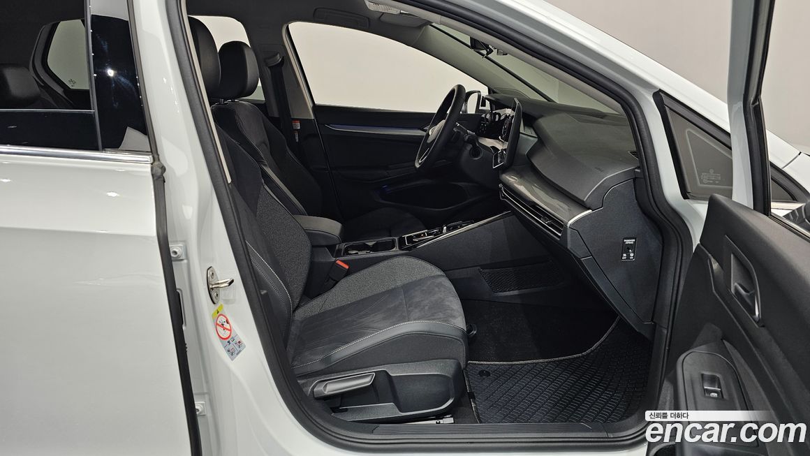 Volkswagen Golf 2025