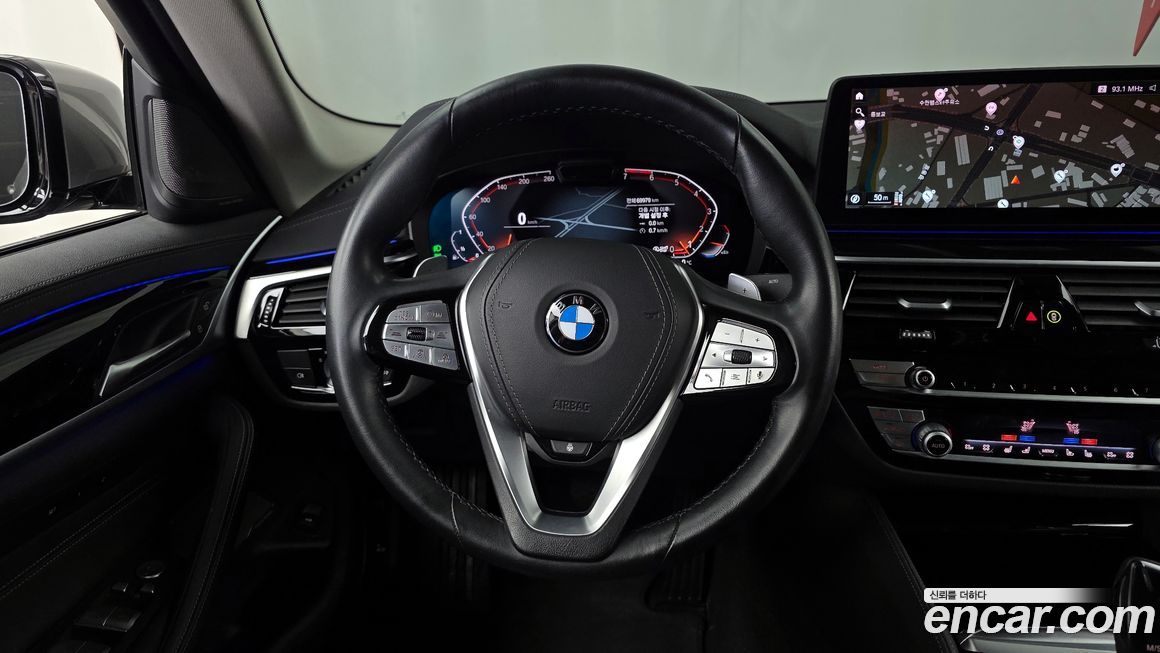 BMW 5-Series 2021