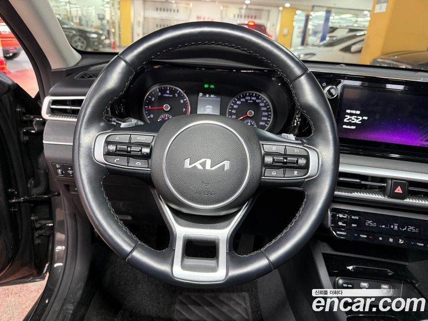 Kia K5 2023