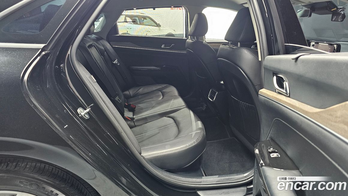 Kia K5 2023