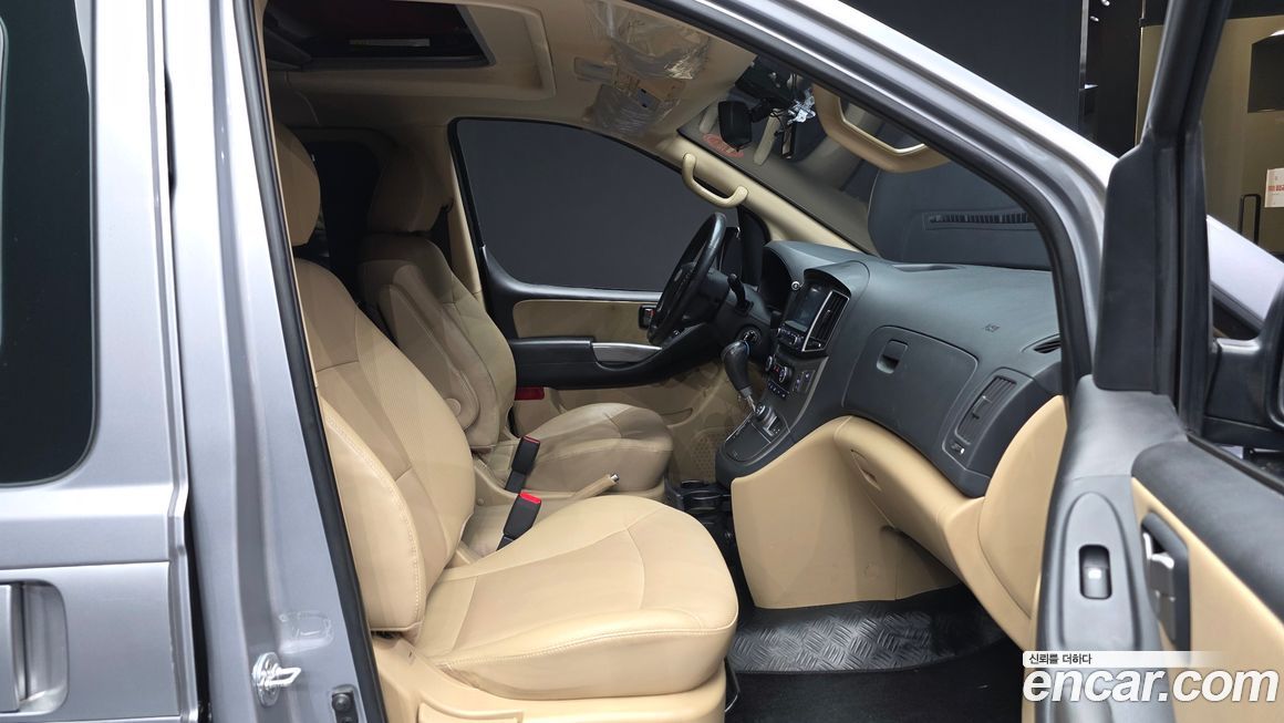 Hyundai Starex 2019
