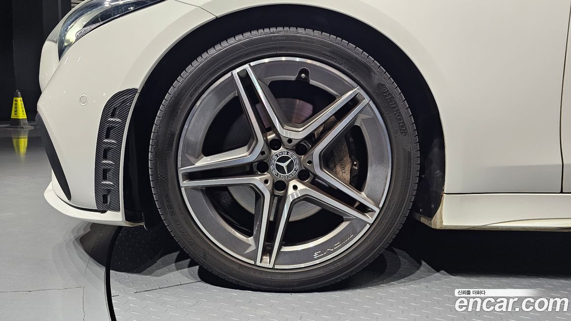 Mercedes-Benz CLS-Class 2019