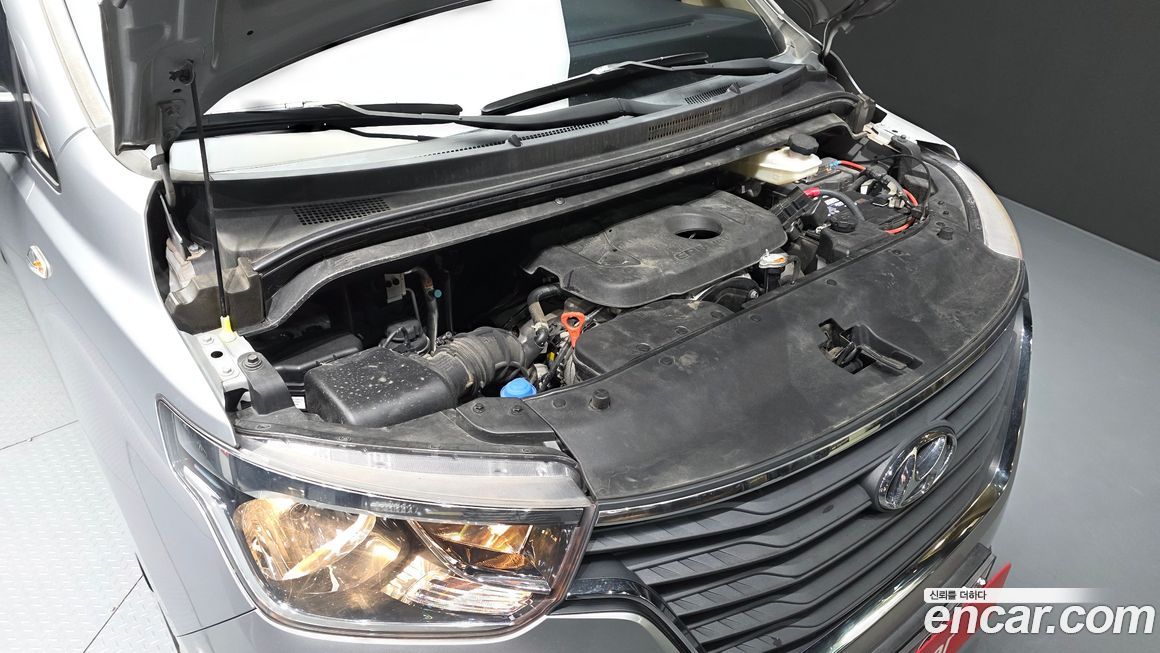 Hyundai Starex 2019