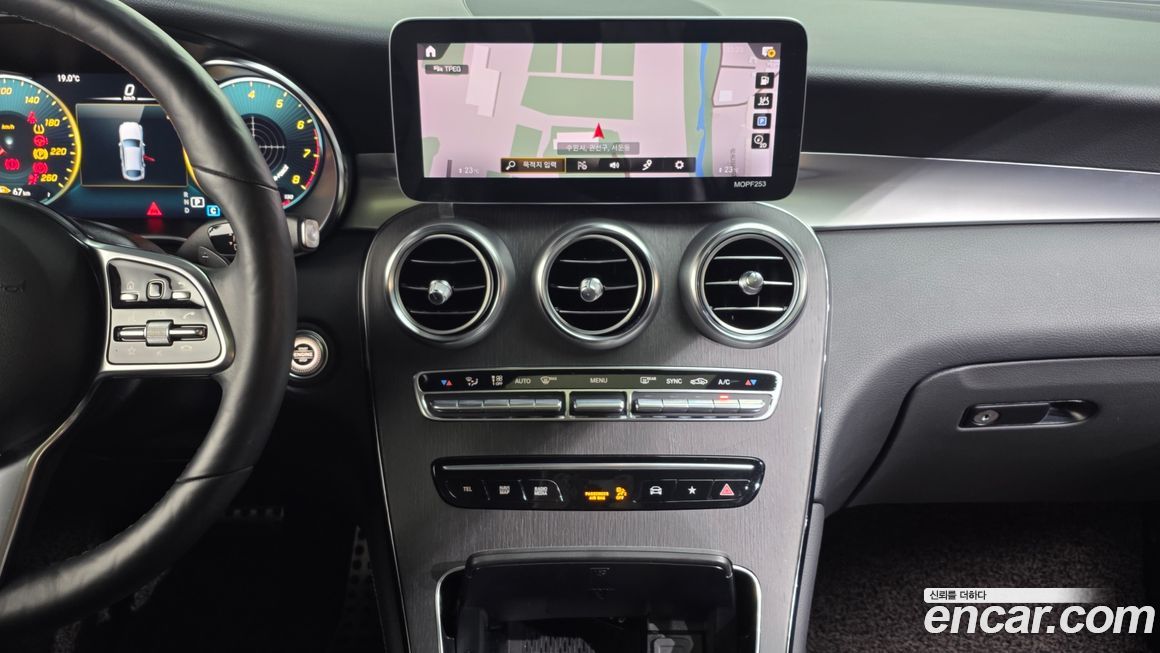 Mercedes-Benz GLC-Class 2020