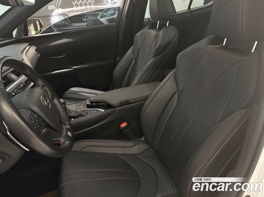 Lexus UX 2020