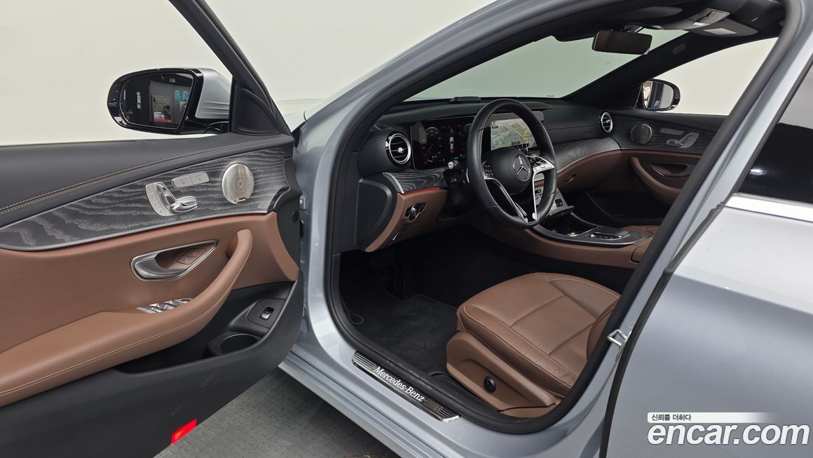 Mercedes-Benz E-Class 2022