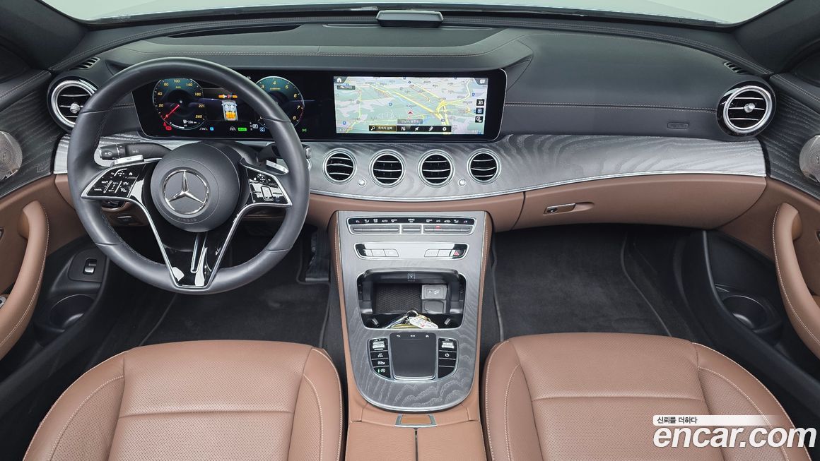 Mercedes-Benz E-Class 2022