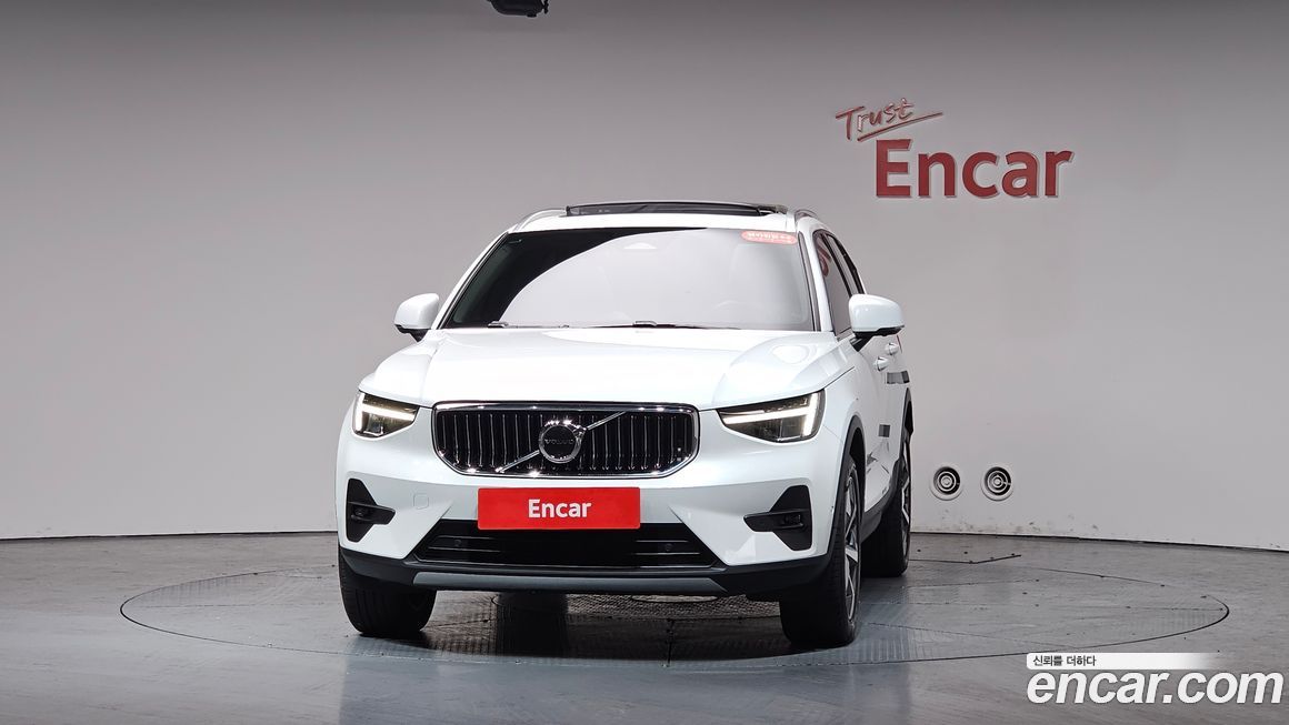 Volvo XC40 2023