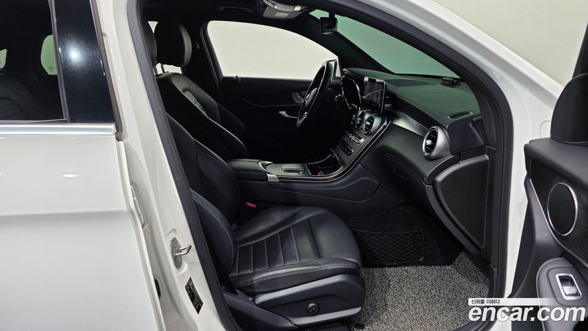 Mercedes-Benz GLC-Class 2020