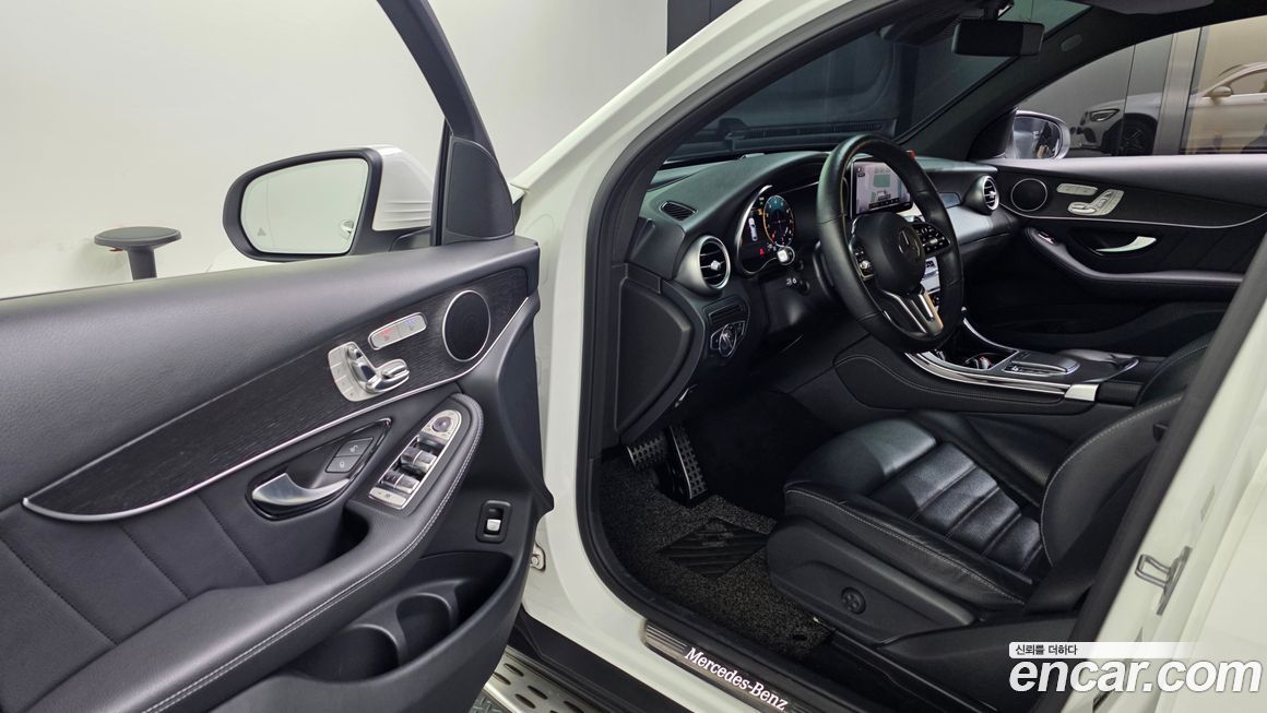 Mercedes-Benz GLC-Class 2020