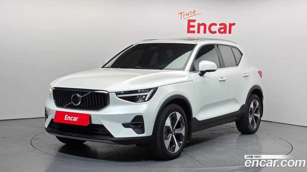 Volvo XC40 2023