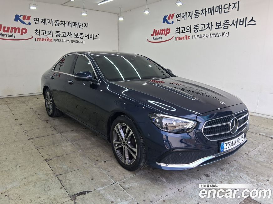 Mercedes-Benz E-Class 2022