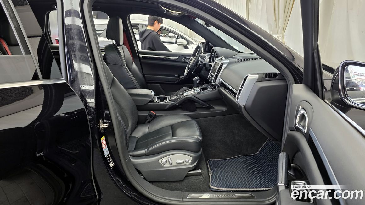 Porsche Cayenne 2016