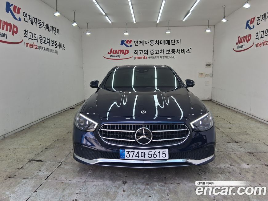 Mercedes-Benz E-Class 2022