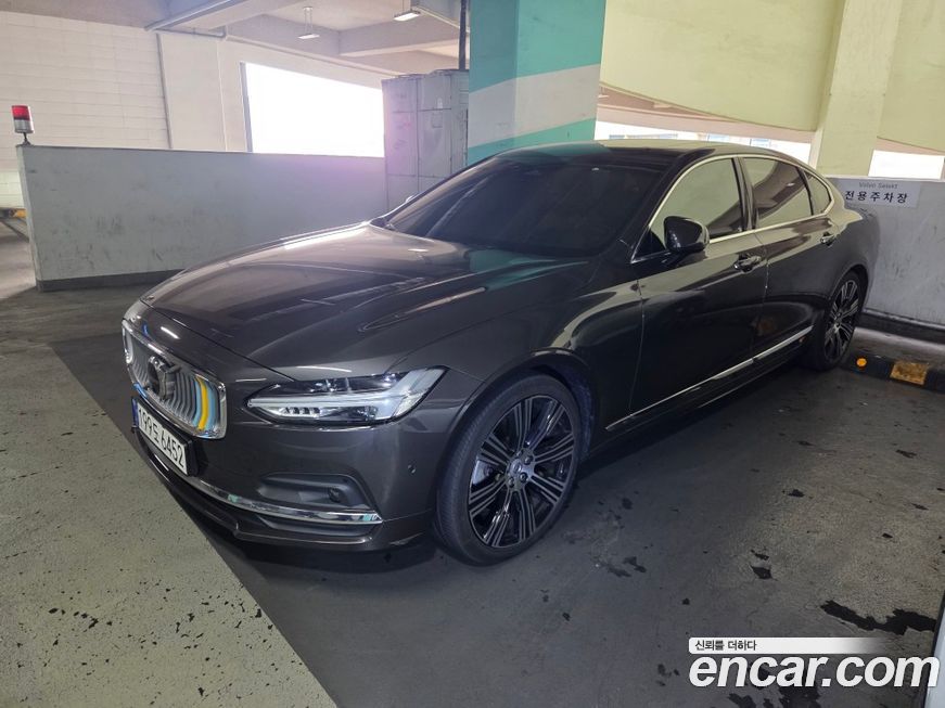 Volvo S90 2023