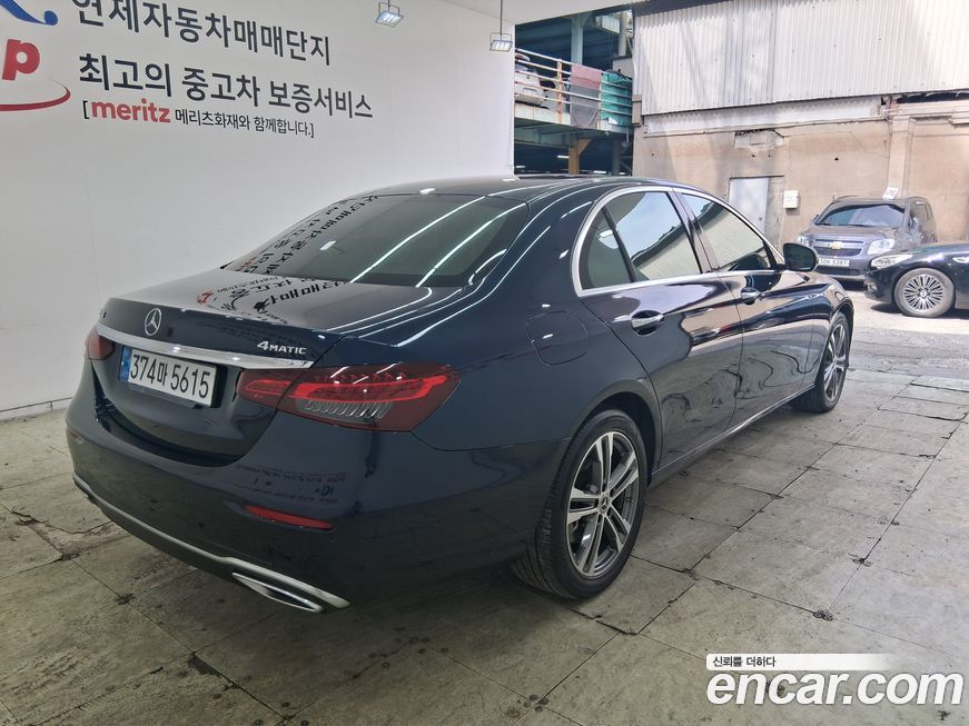 Mercedes-Benz E-Class 2022