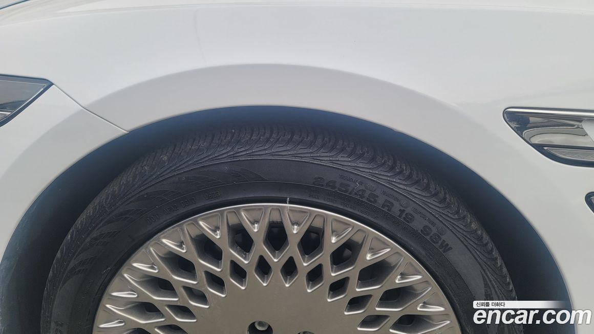 Genesis G80 2023