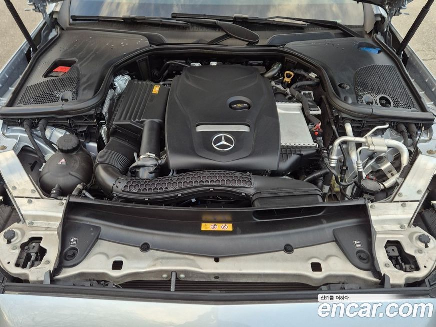 Mercedes-Benz E-Class 2022