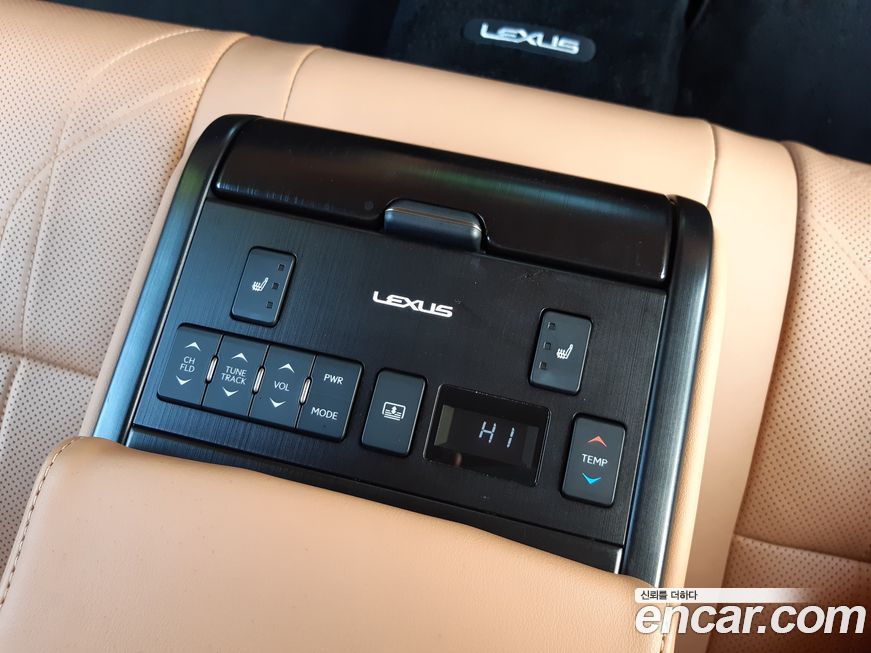 Lexus ES 2022