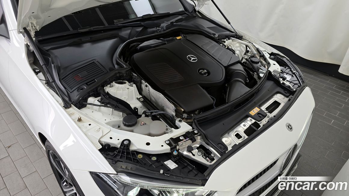 Mercedes-Benz C-Class 2023